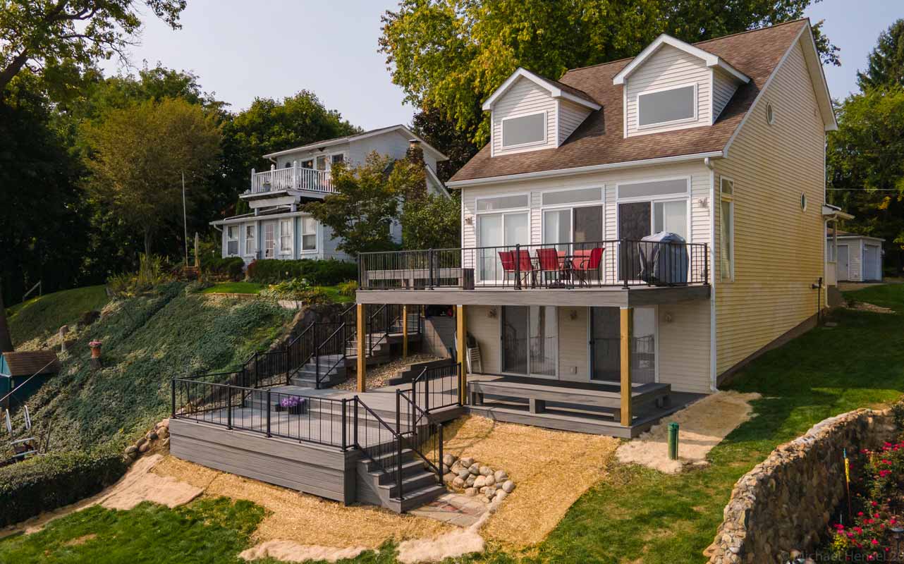 Final result of a outdoor living space project with a pergola.
